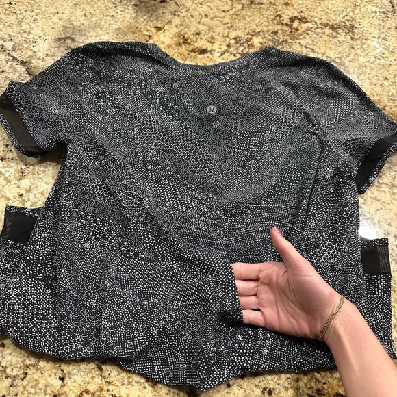 lululemon athletica Serve Up Some Sun Short Sleeve - Picture 8 of 9